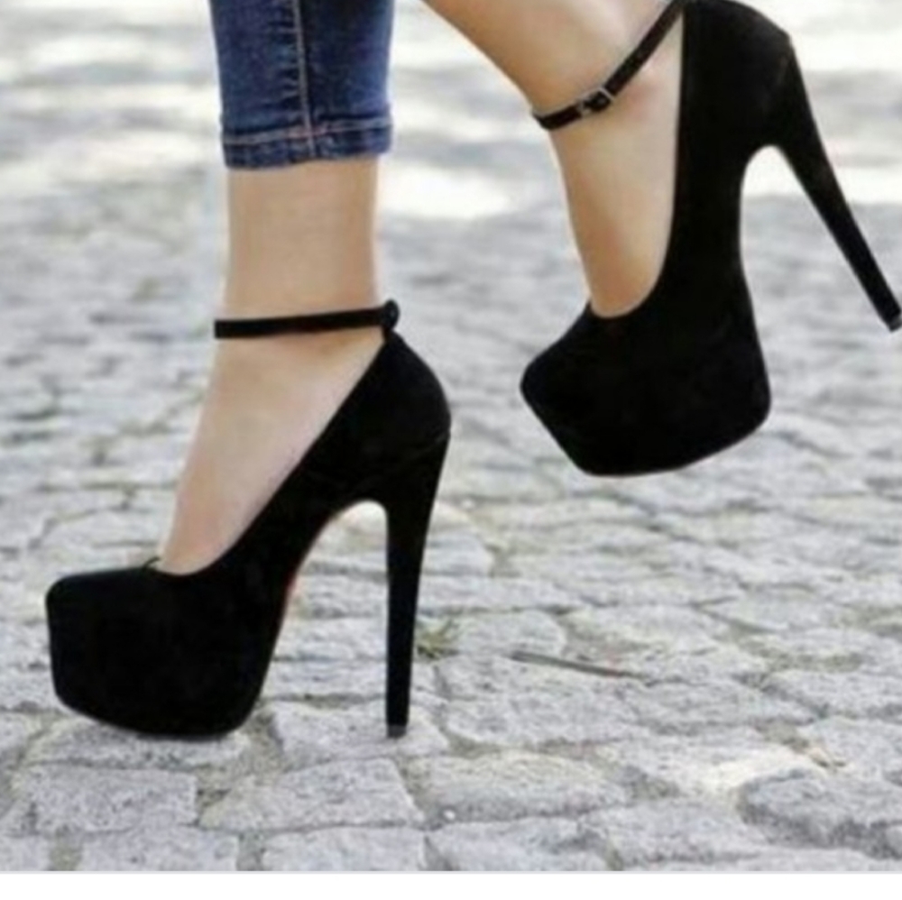 Gorgeously  Pumps - Picture 2 of 5